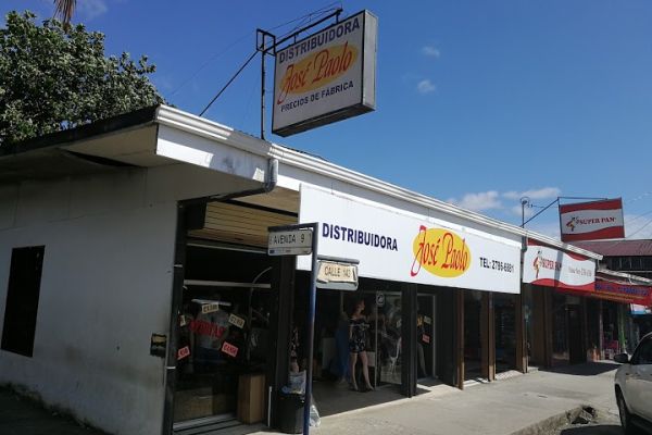 Jose Paolo store Palmar Norte.