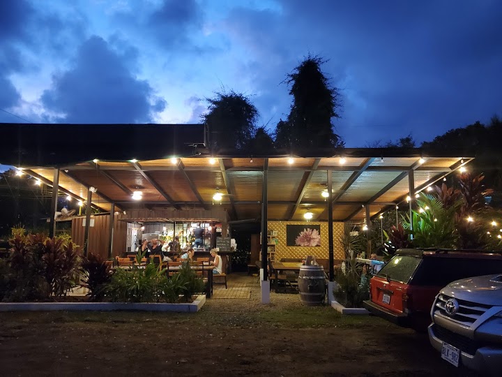 Mosaic Wine Bar & Cafe Costa Rica Las Villas