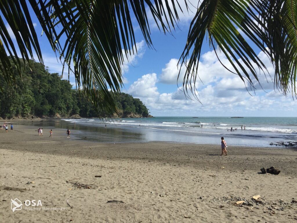 playa ventanas ojochal Costa Rica 